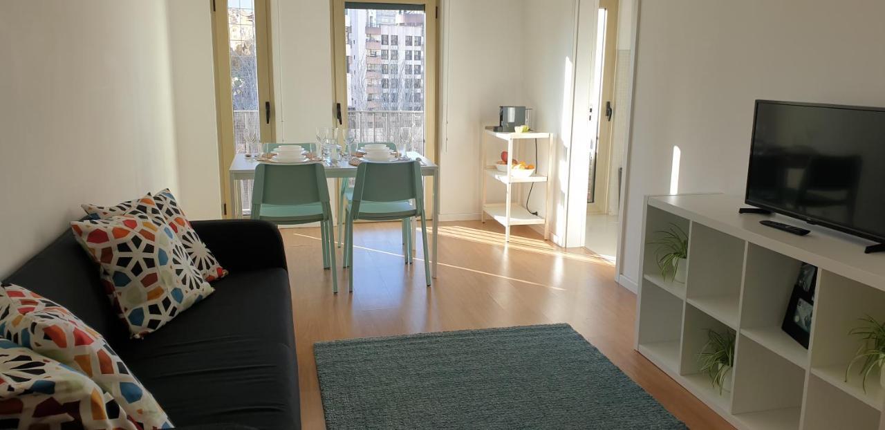 Apartamento 5Min Walk From Subway Station & Free Parking Lisboa Exterior foto