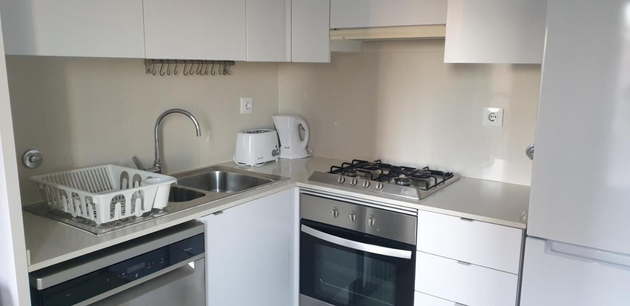 Apartamento 5Min Walk From Subway Station & Free Parking Lisboa Exterior foto